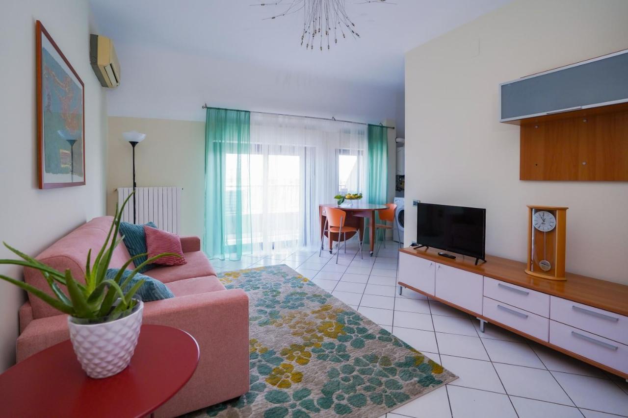 La Casa Di Azzurra Centro Citta Appartamento Fino A 4 Posti Letto E 2 Bagni Фоджа Екстериор снимка